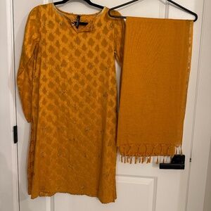 2 Piece Pakistani Generation Kurta Dupatta Size 8 (Small)